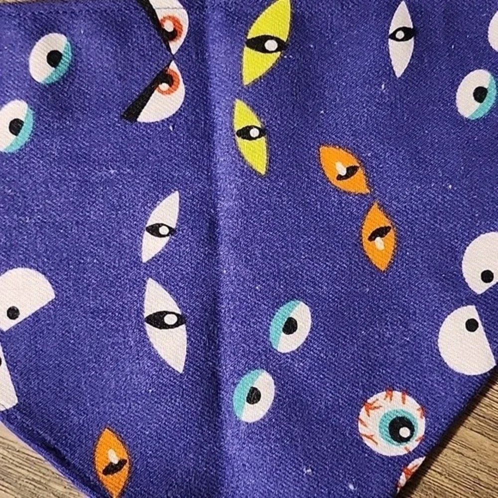 NWT Old Navy Purple Halloween Scary Eyes Pet Bandana Size Small